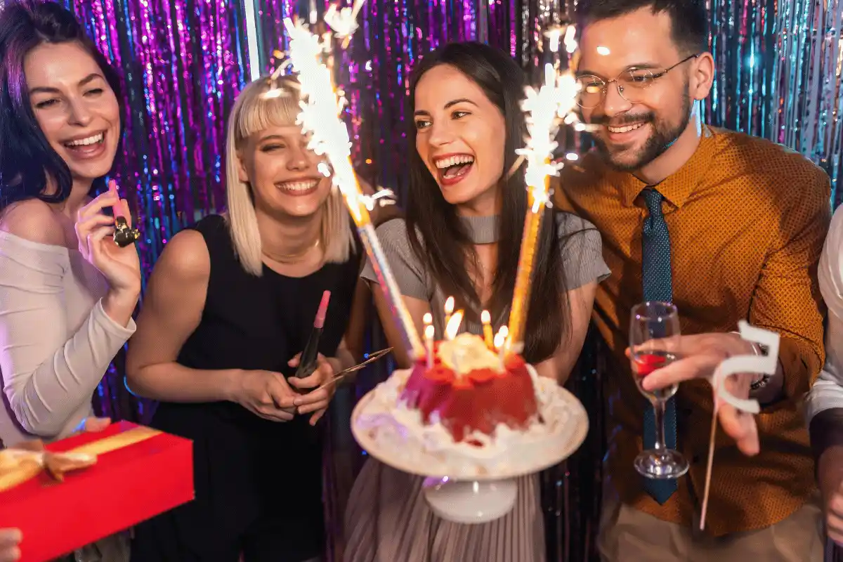 Birthday Wishes with Flowers and Cakes